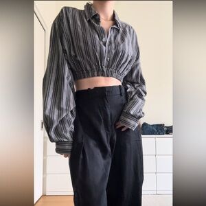 Vintage cropped blouse with peplum sleeve